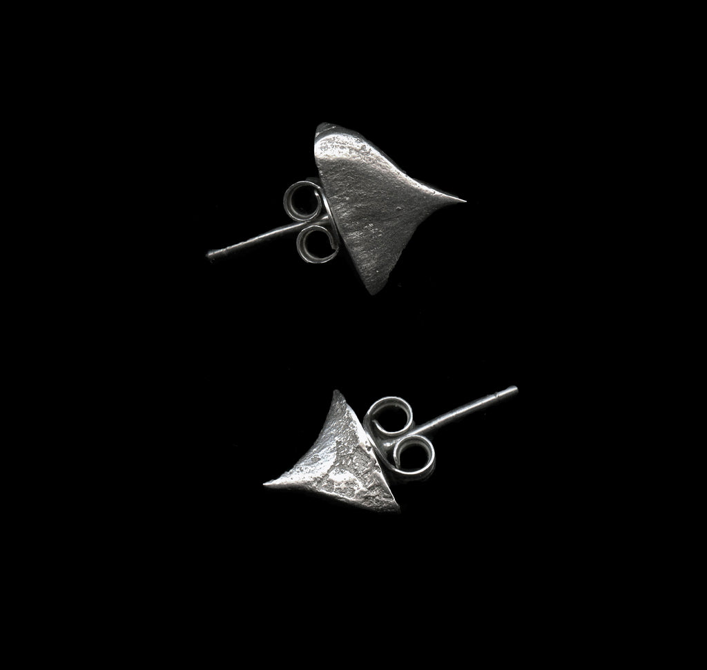 Handcrafted silver thron earrings