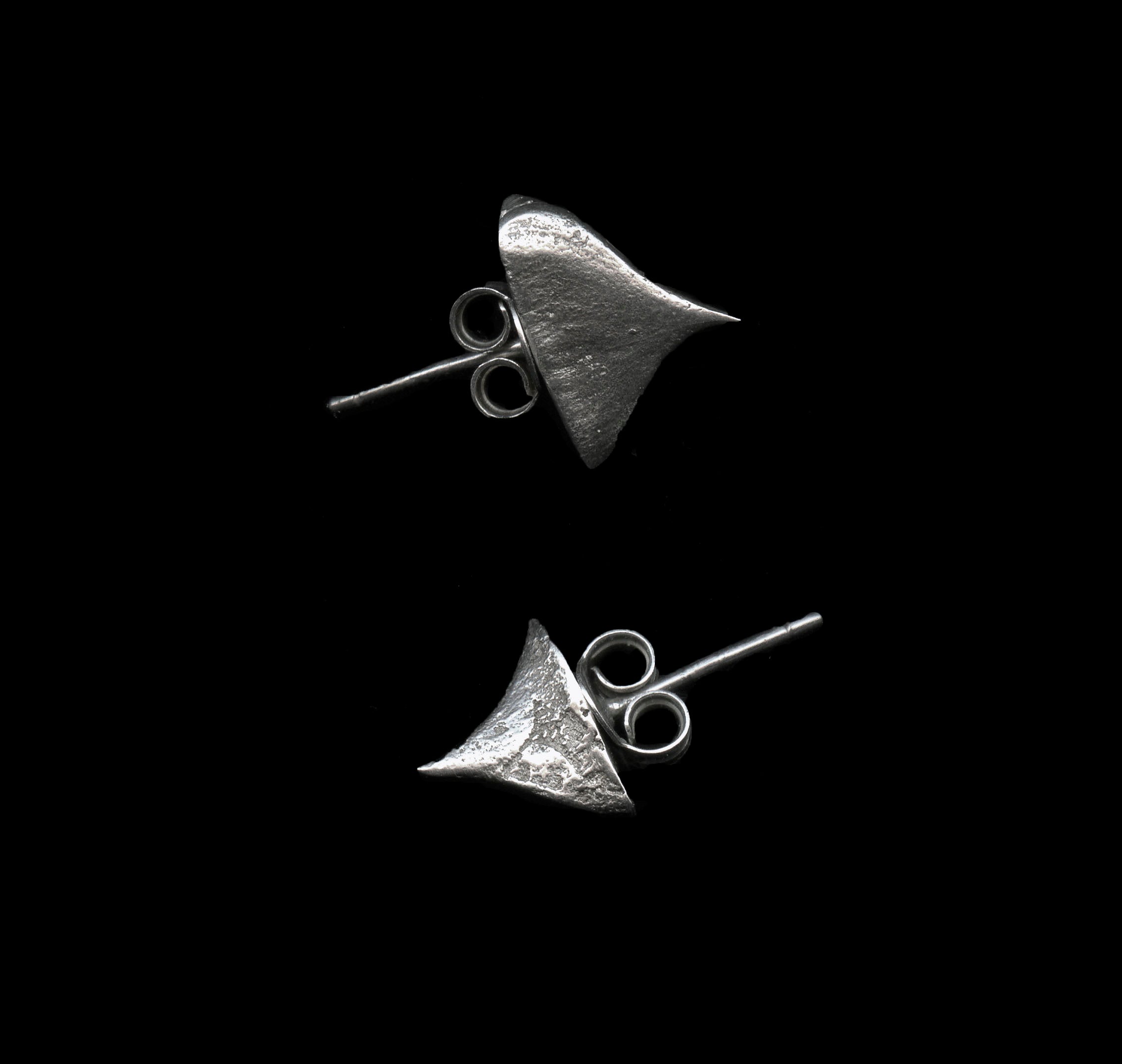 Handcrafted silver thron earrings