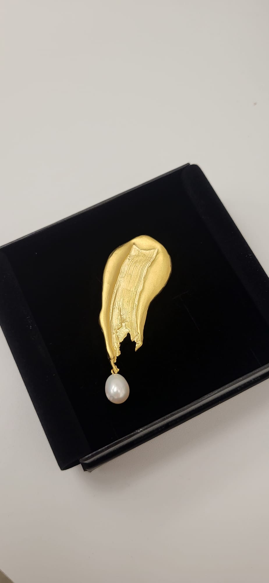 Atelier Brooch